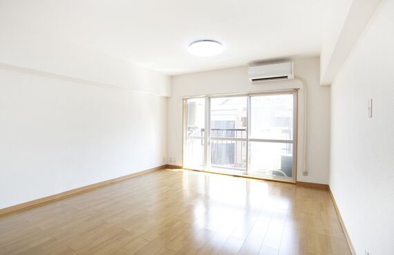 千葉にある業者株式会社Primeは床のリフォームにも力を入れております