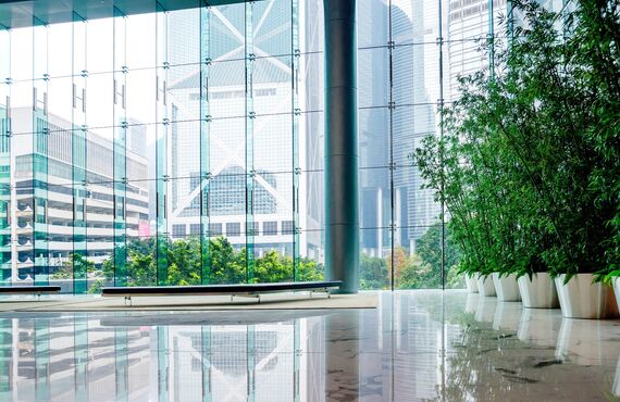 千葉にある株式会社Primeはガラスフィルムの取付を請け負います